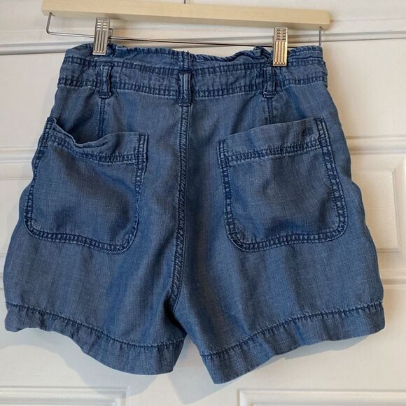 American Eagle Light Wash Button Up Jeans Size 2 - Picture 5 of 6